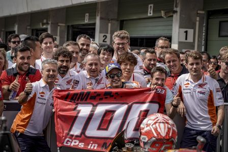 Marc Marquez celebra 100 carreras en MotoGP