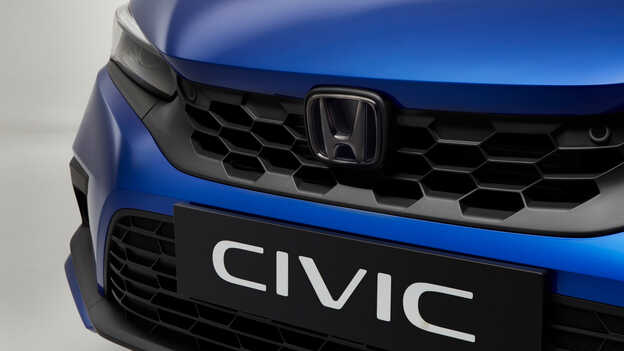 Honda Civic e:HEV con pack Ilmenite Titanium,