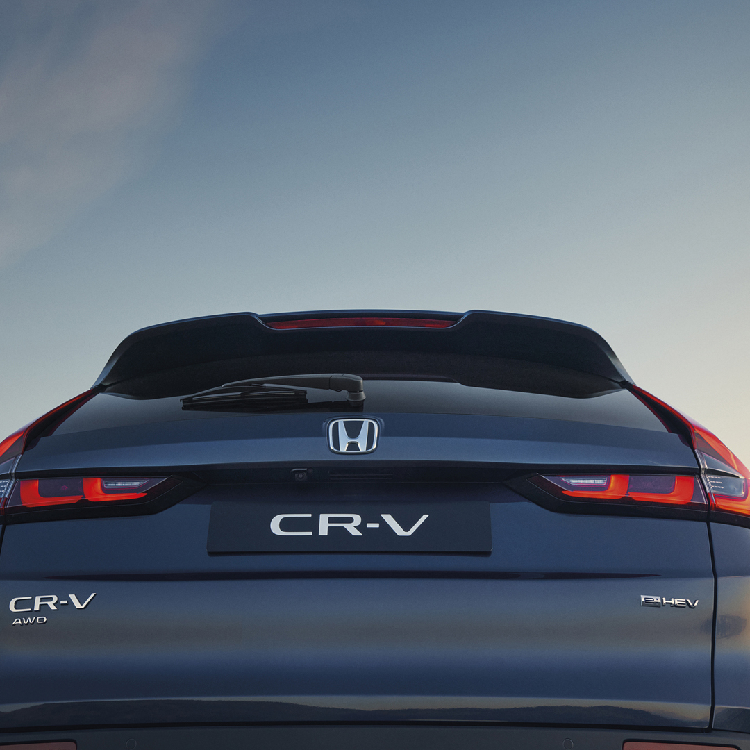 Primer plano de los sensores de parking del Honda CR-V Hybrid.