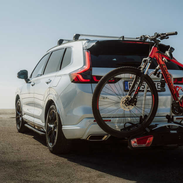 Vista frontal del SUV híbrido de Honda