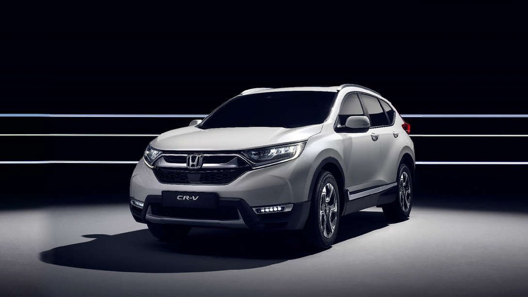 Vista lateral frontal de la avanzada transmisión híbrida del Honda CR-V.