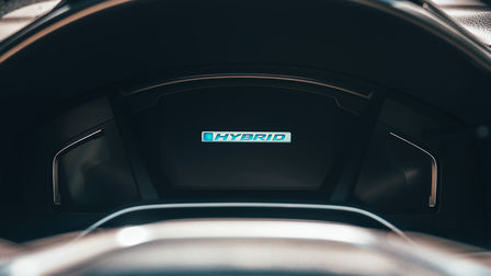 Primer plano del sistema de transmisión del Honda CR-V Híbrido.