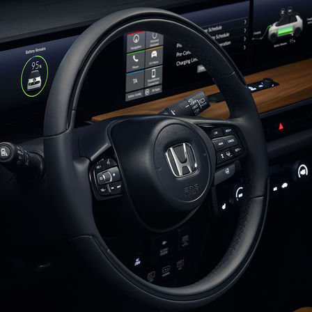 Primer plano del volante de Honda.
