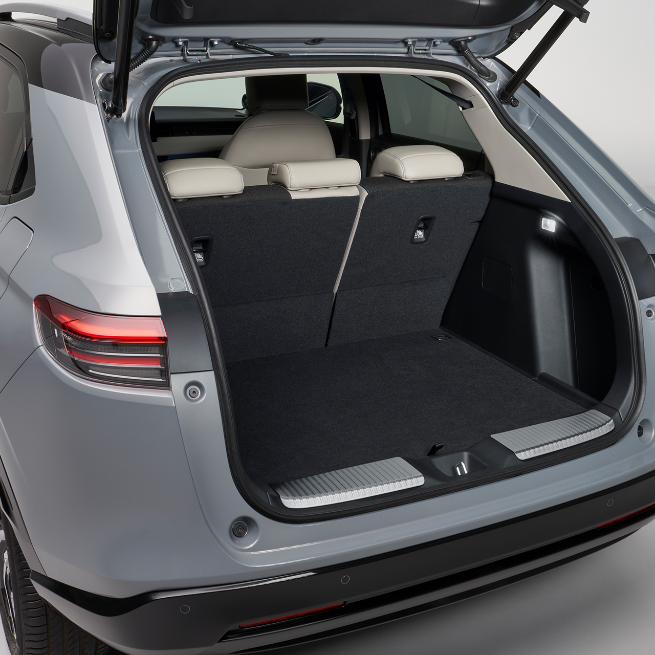 Decoración del umbral del maletero del Honda HR-V