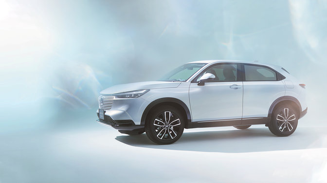 Nuevo Honda HR-V Híbrido Vista Lateral Tres Cuartos