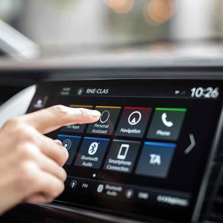Primer plano del salpicadero con el Asistente Personal Honda