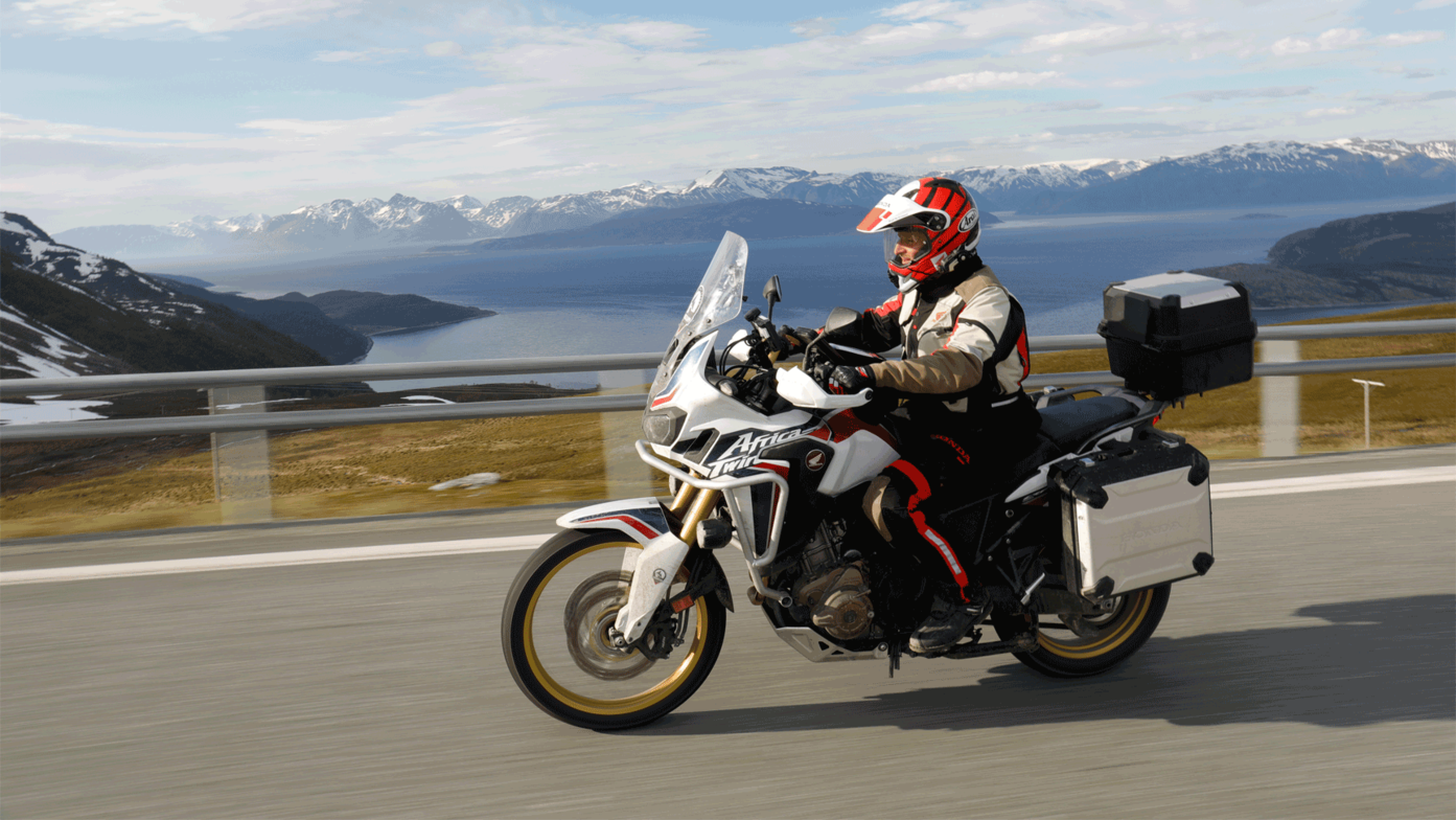 Honda Adventure Roads Nordkapp Dia 7 de Malangen a Alta motorista