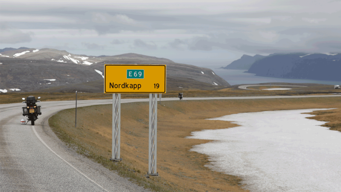 Honda Adventure Roads Nordkapp Dia 8 de Alta a Nordkapp senal tráfico