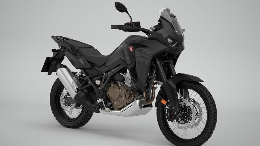 Vista delantera derecha de 3/4 de la Honda CRF1100 Africa Twin en estudio