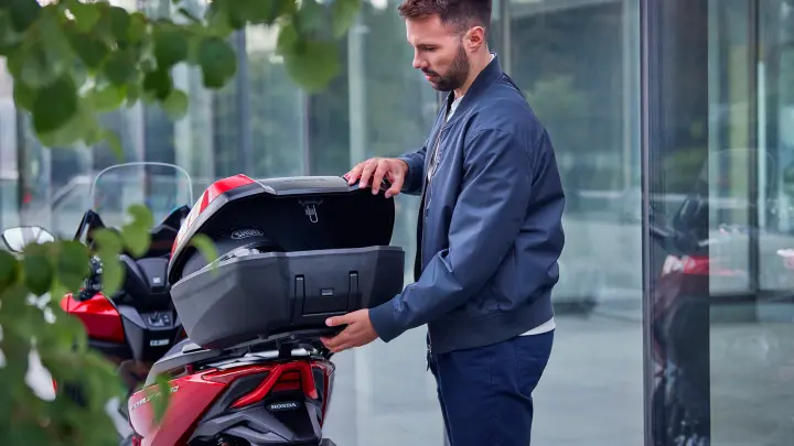 Smart Top Box para la Forza