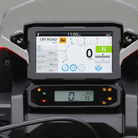 Honda Africa Twin, primer plano de la pantalla TFT de Apple CarPlay®