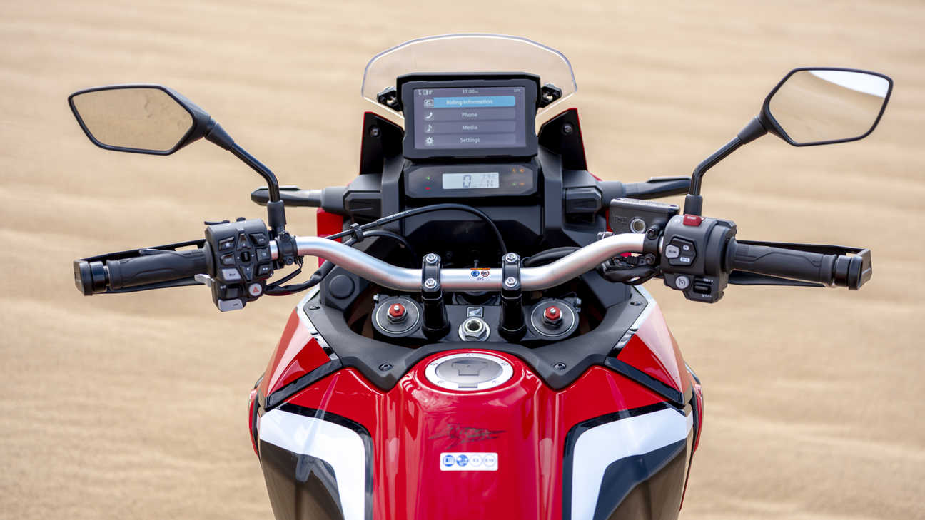 Honda Africa Twin primer plano de la vista de los pilotos