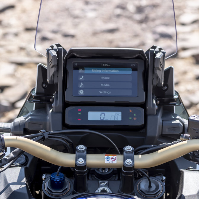 Honda Africa Twin Adventure Sports, primer plano del medidor