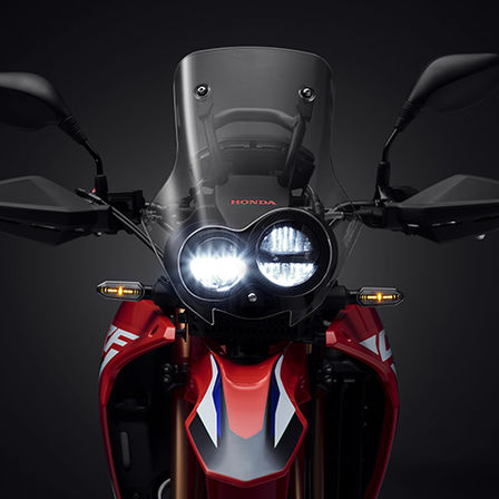 CRF250 Rally primer plano de los faros