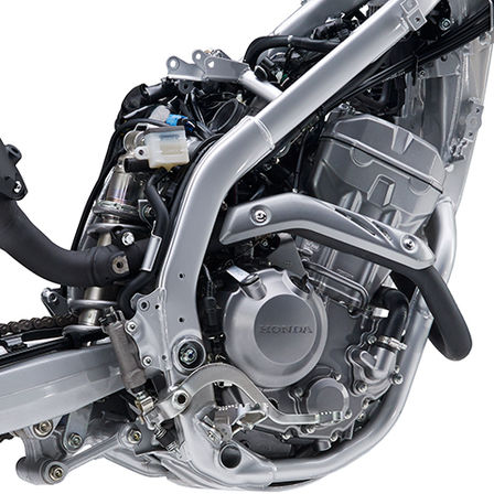 CRF250L primer plano del motor