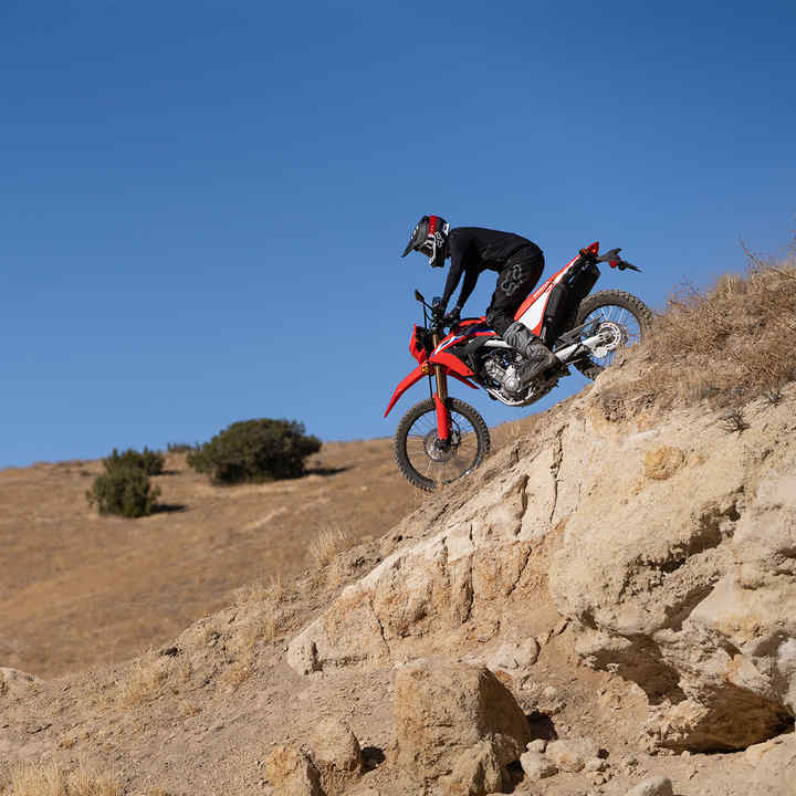 Honda CRF300L, preparada para carreteras y senderos