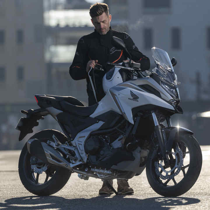 campana su Asumir Descripción general – NC750X – Adventure – Gama – Motocicletas – Honda