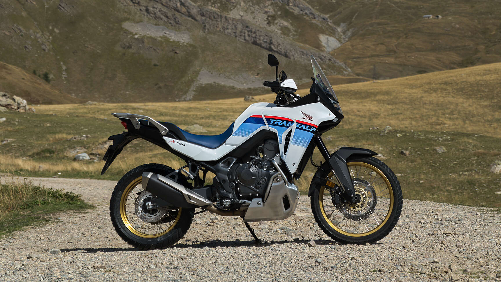 XL750 Transalp equipada con pack Rally.