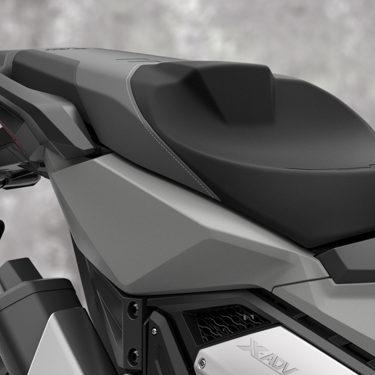 Primer plano del asiento de la motocicleta Honda X-ADV.