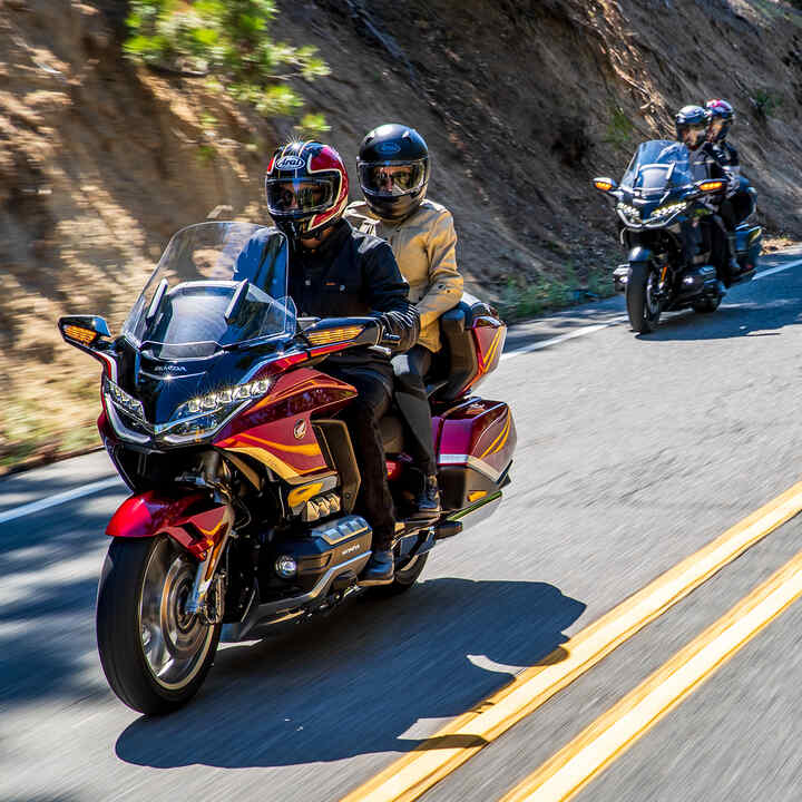 Motociclista con Honda GL1800 Goldwing