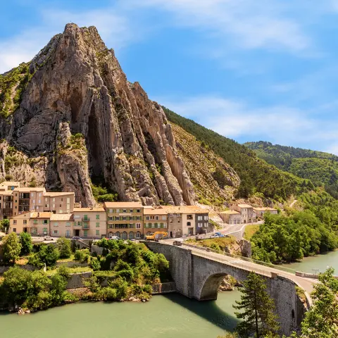 Sisteron en Provenza, antigua villa en Francia