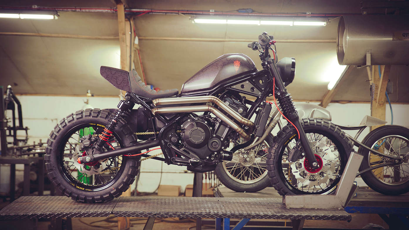 Honda CMX500 Rebel customizada por Russ Brown y Dan Gold.