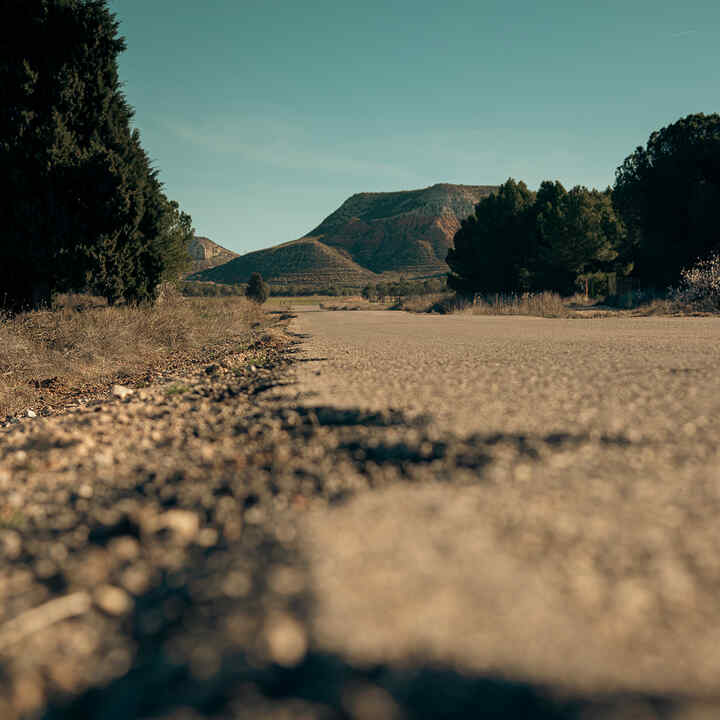 Carretera vacía sin conductores