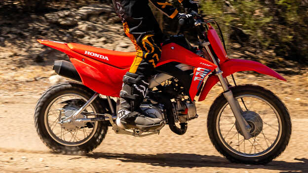 CRF110F Bastidor de acero de doble viga y basculante reforzado