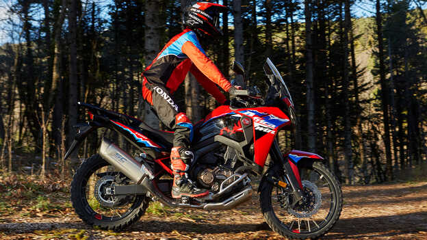 Foto del silencioso SC-Project para la Africa Twin