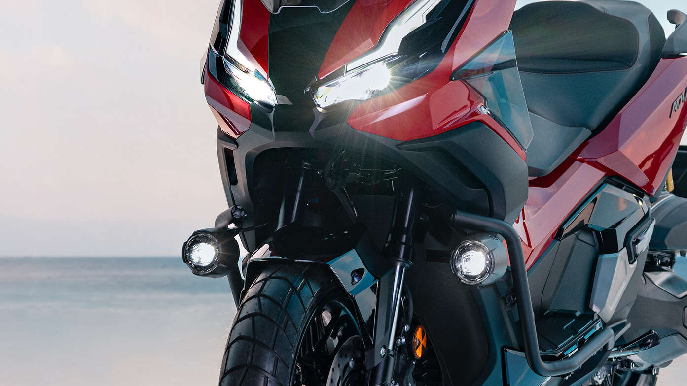 Luces antiniebla de la Honda ADV350