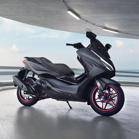 Honda Forza 125 | GT deportivo | Scooter
