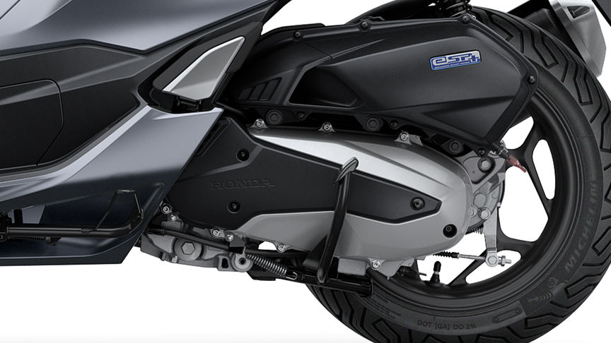 Honda PCX125 - Motor eSP+ más potente de cuatro válvulas, refrigerado por agua y SOHC 