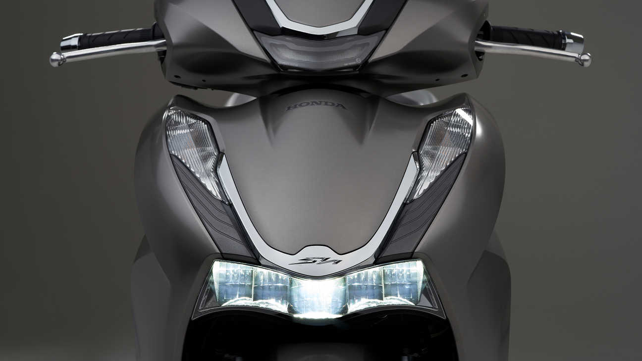 Honda SH350i - Estilo atractivo y estilizado con iluminación LED completa