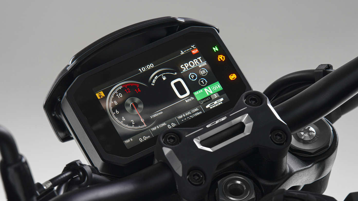 CB1000R Black Edition, pantalla TFT de 5 pulgadas con sistema de control de voz de Honda