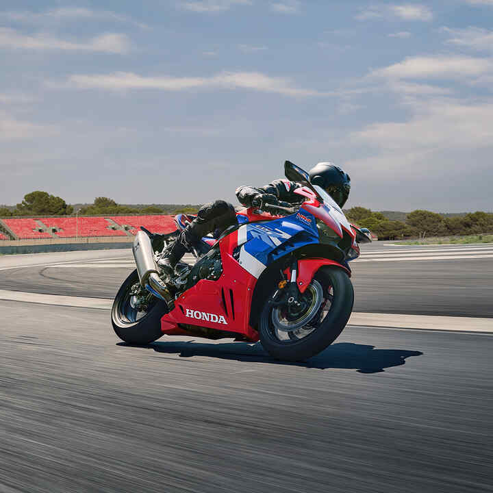 Honda CBR1000RR-R Fireblade en circuito