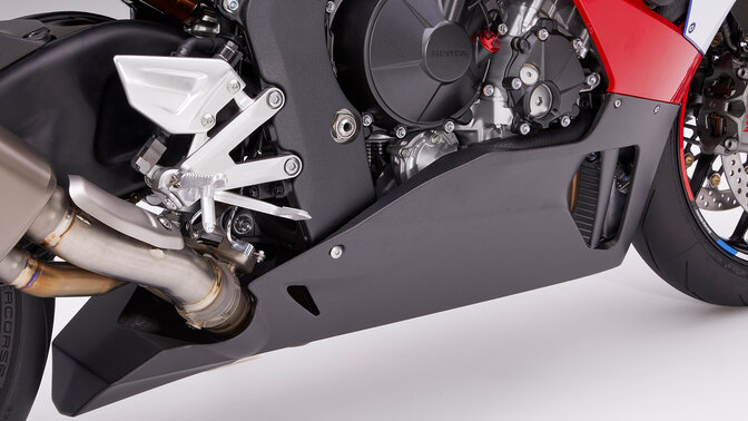 Carenado inferior de carbono de la Honda CBR1000RR-R Fireblade