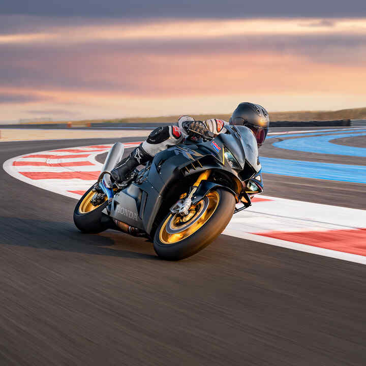 Relativamente póngase en fila Guión Honda | CBR1000RR-R Fireblade SP | Super Sports | Motocicleta de  competición definitiva