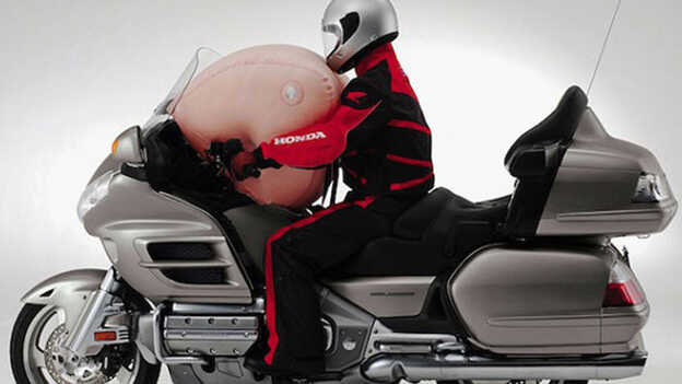 Honda Gold Wing Tour, tecnología de airbag