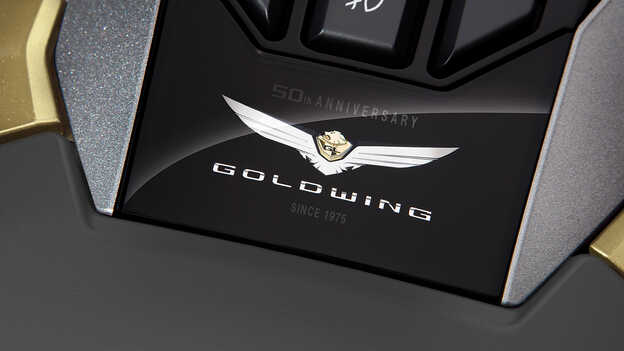Honda GL1800 Gold Wing Tour, equipada con airbag