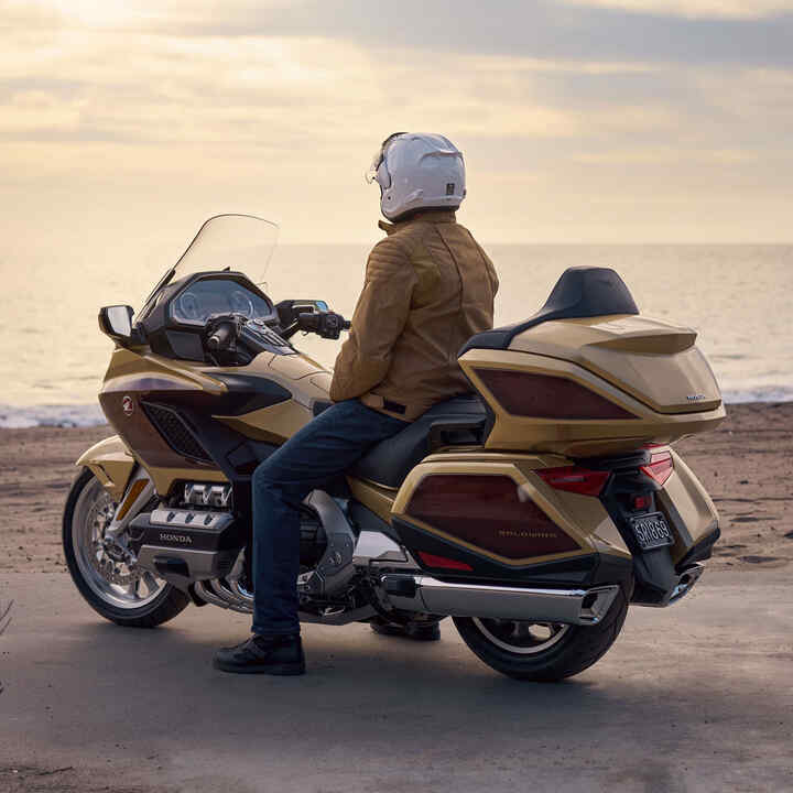 GL1800 Gold Wing Tour