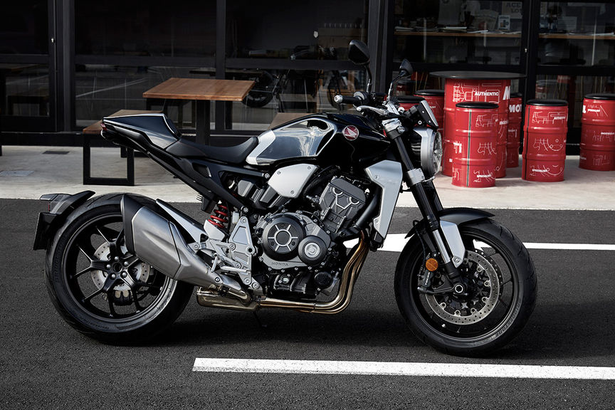 CB1000R Neo sports Café en el exterior