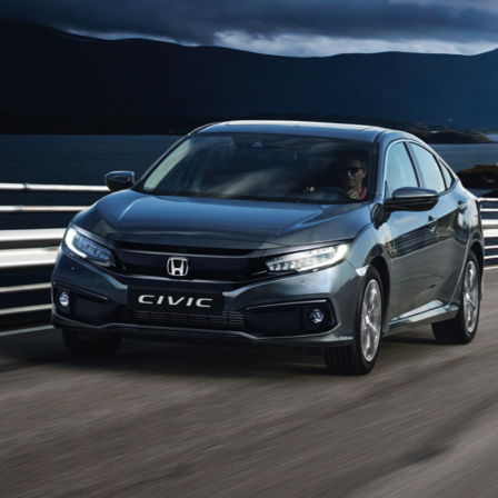 CIVIC 5 Puertas EN LA CARRETERA
