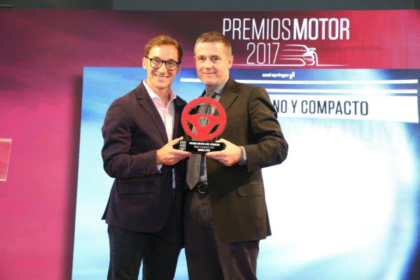 Por votación popular: el Honda Civic recibe el Premio Motor Axel Springer como Mejor Compacto