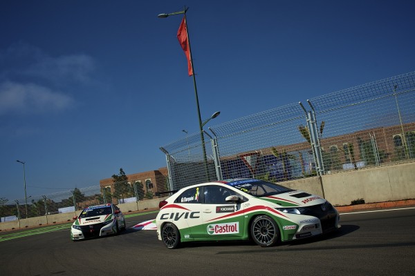 Los Honda Civic WTCC en el circuito de Marrakech