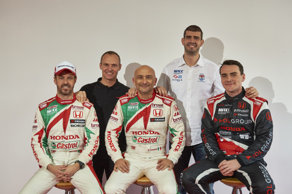 Honda Racing presenta sus cinco pilotos para este 2015: Tiago Monteiro, Rickard Rydell, Gabriele Tarquini, Dusan Borkovic, Norbert Michelisz.