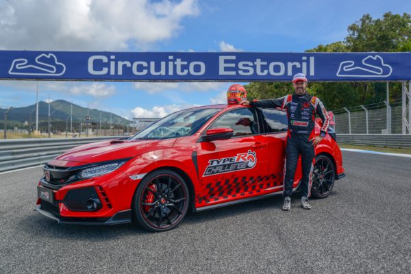 624-type-r-challenge-el-civic-type-r-y-tiago-monteiro-baten-nuevo-record-en-estoril_01