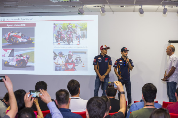 Pilotos HRC en el Honda Instituto de Seguridad hoy jueves