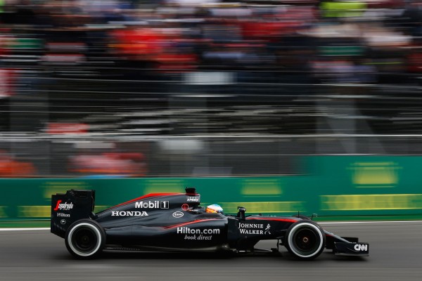 No fue un fin de semana fácil para los pilotos del equipo McLaren-Honda