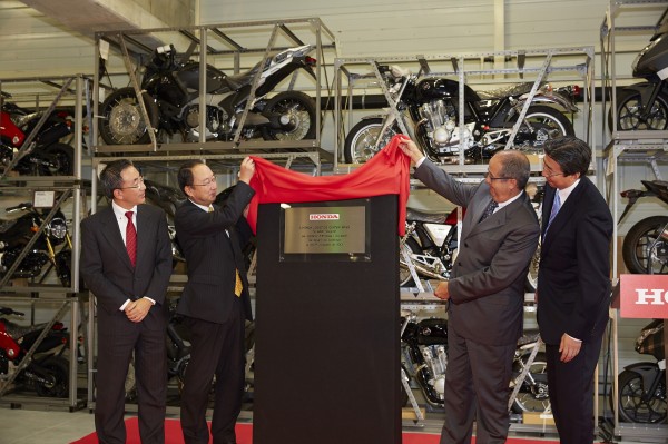 Inauguración del Honda Logistics Center con la presencia del conseller de Empresa y Ocupación, Felip Puig; el presidente de Honda Europe N.V, Koji Yamaguchi; y presidente de Montesa Honda S.A.U., Yukitoshi Fujisaka.  